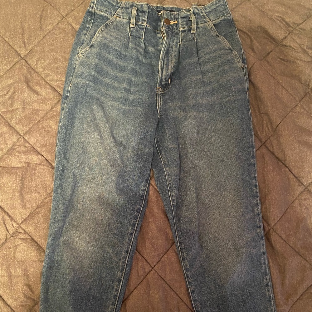 Hollister Vintage Mom Jeans